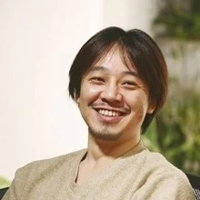 Hitoshi Sakimoto: Fundador da Basiscape Co., Ltd.
