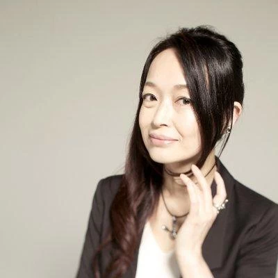 Aki Hata Foto de Aki Hata